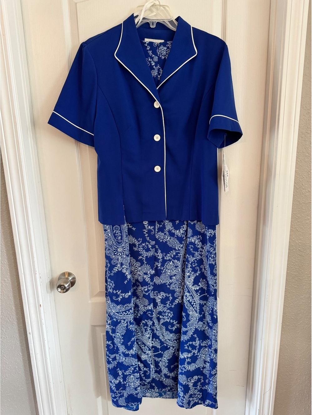 Julian Taylor New York Women's Blue Suit Top with White Piping, Size 14